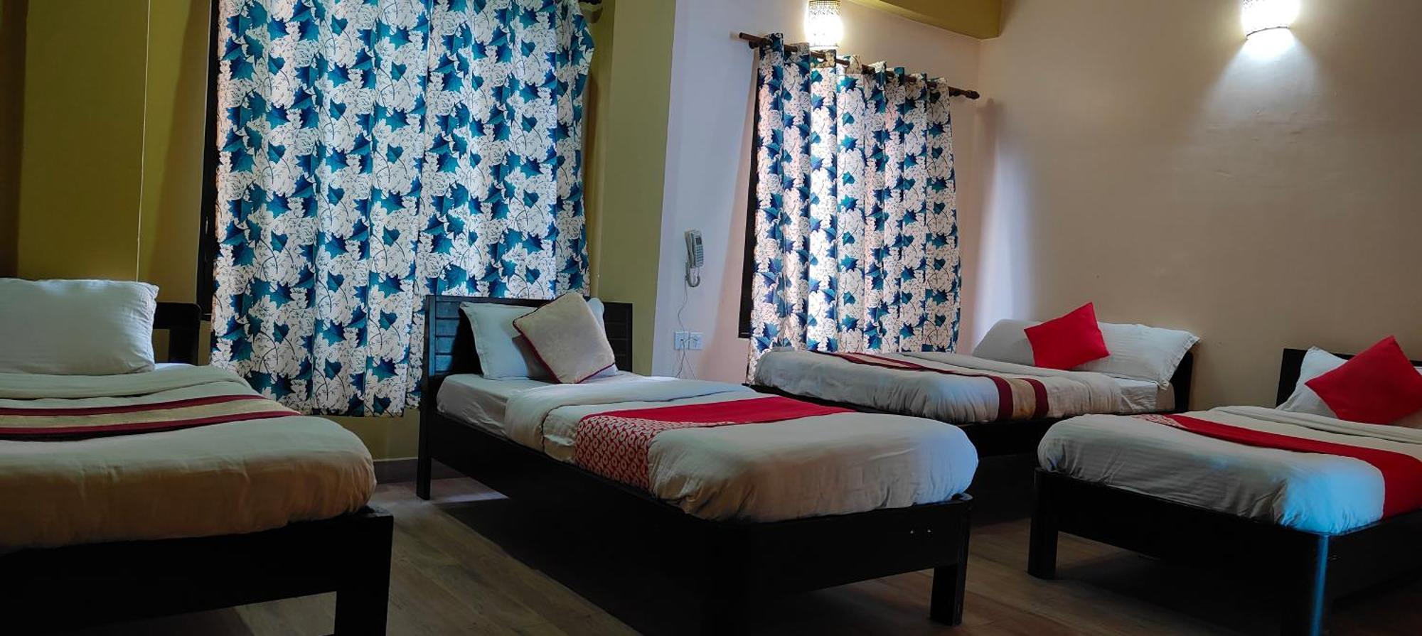 Hotel August International Pokhara Exterior photo