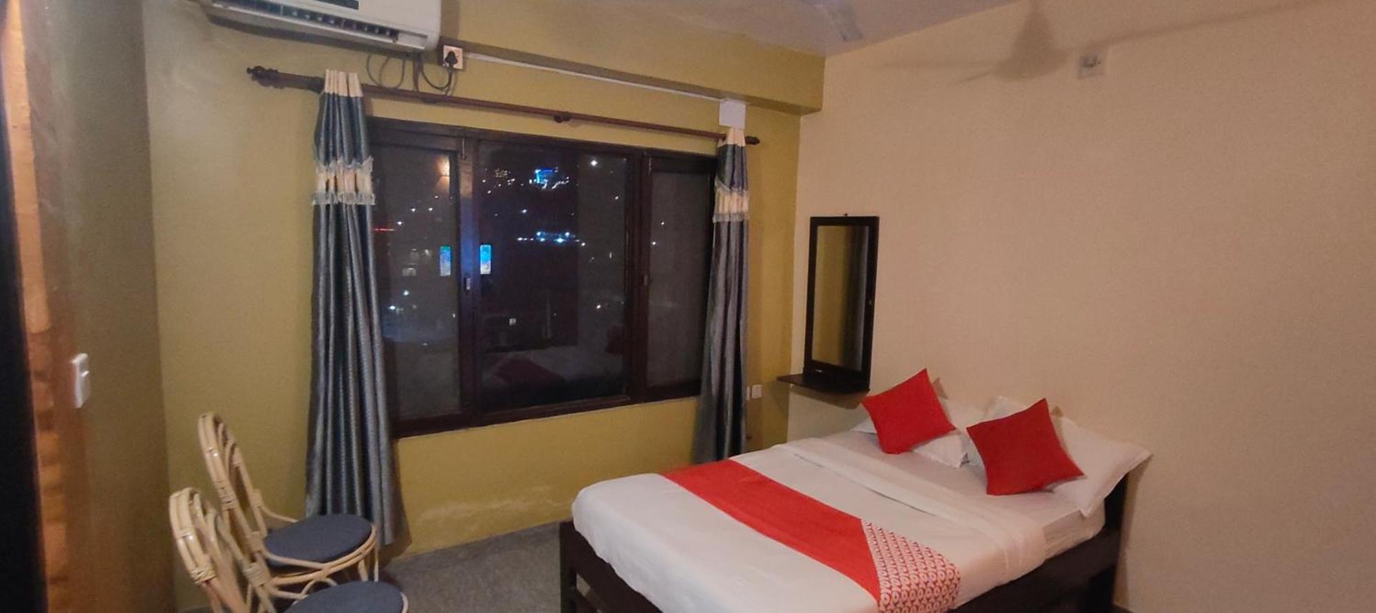 Hotel August International Pokhara Exterior photo