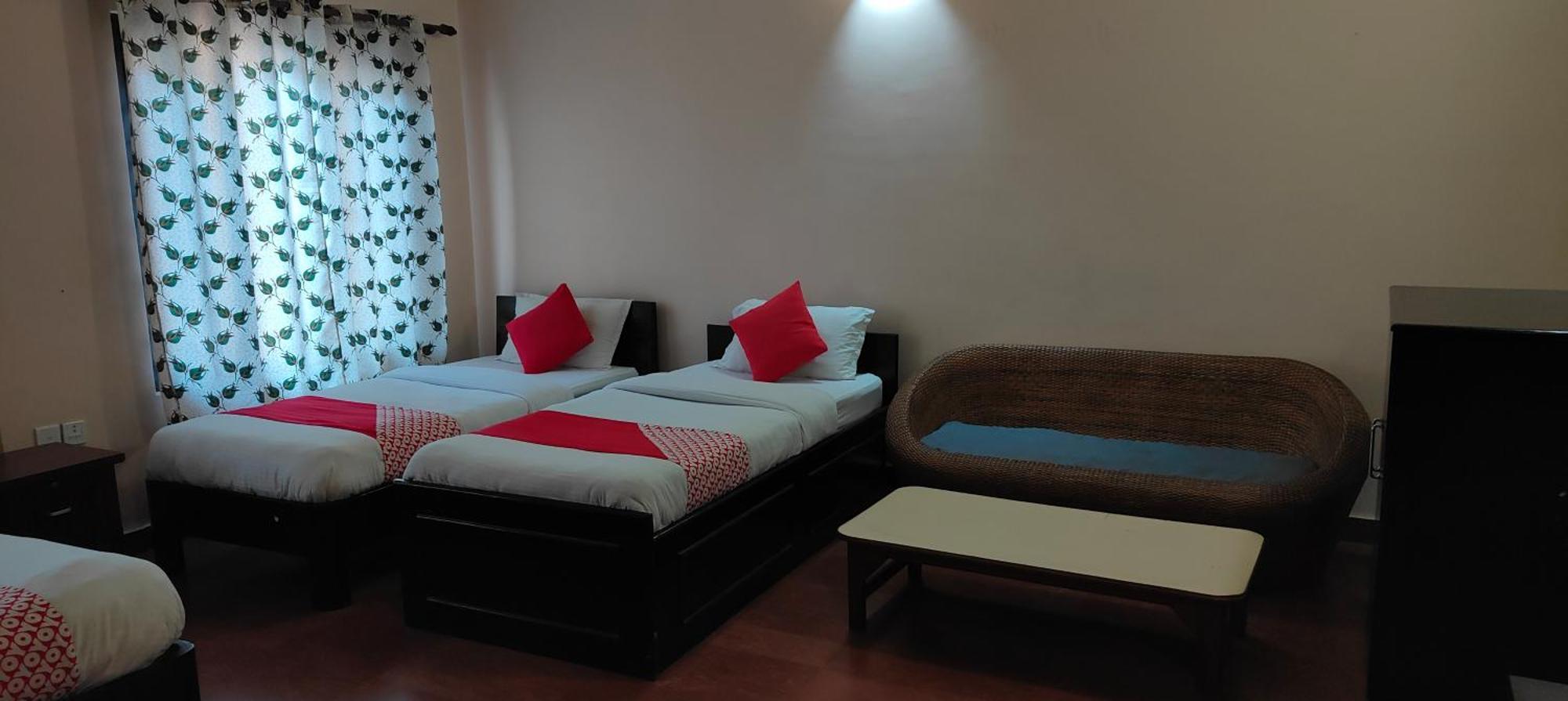 Hotel August International Pokhara Exterior photo