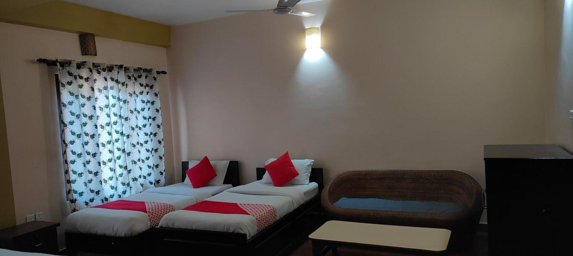 Hotel August International Pokhara Exterior photo