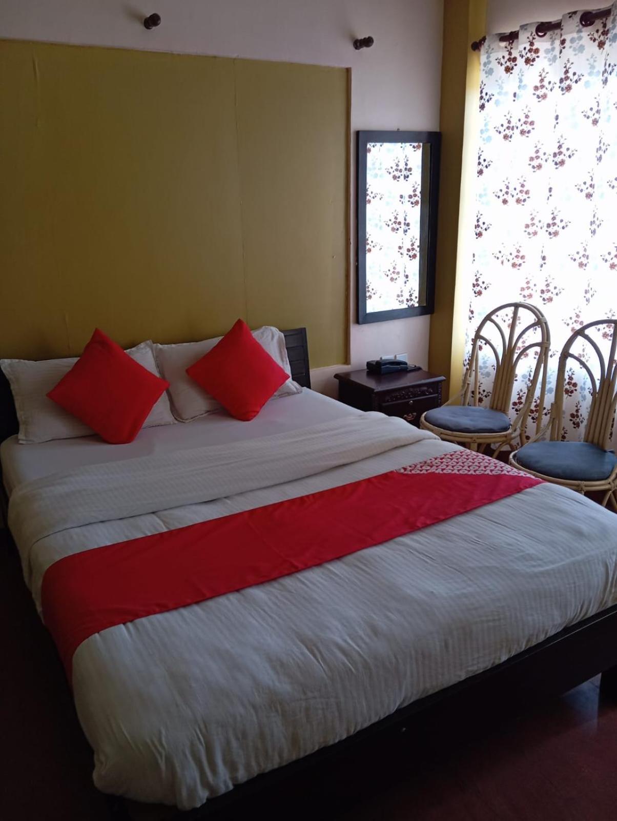 Hotel August International Pokhara Exterior photo